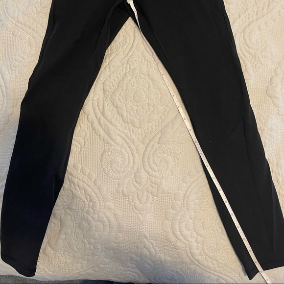 Lululemon black leggings 22” inseam - Picture 4 of 4